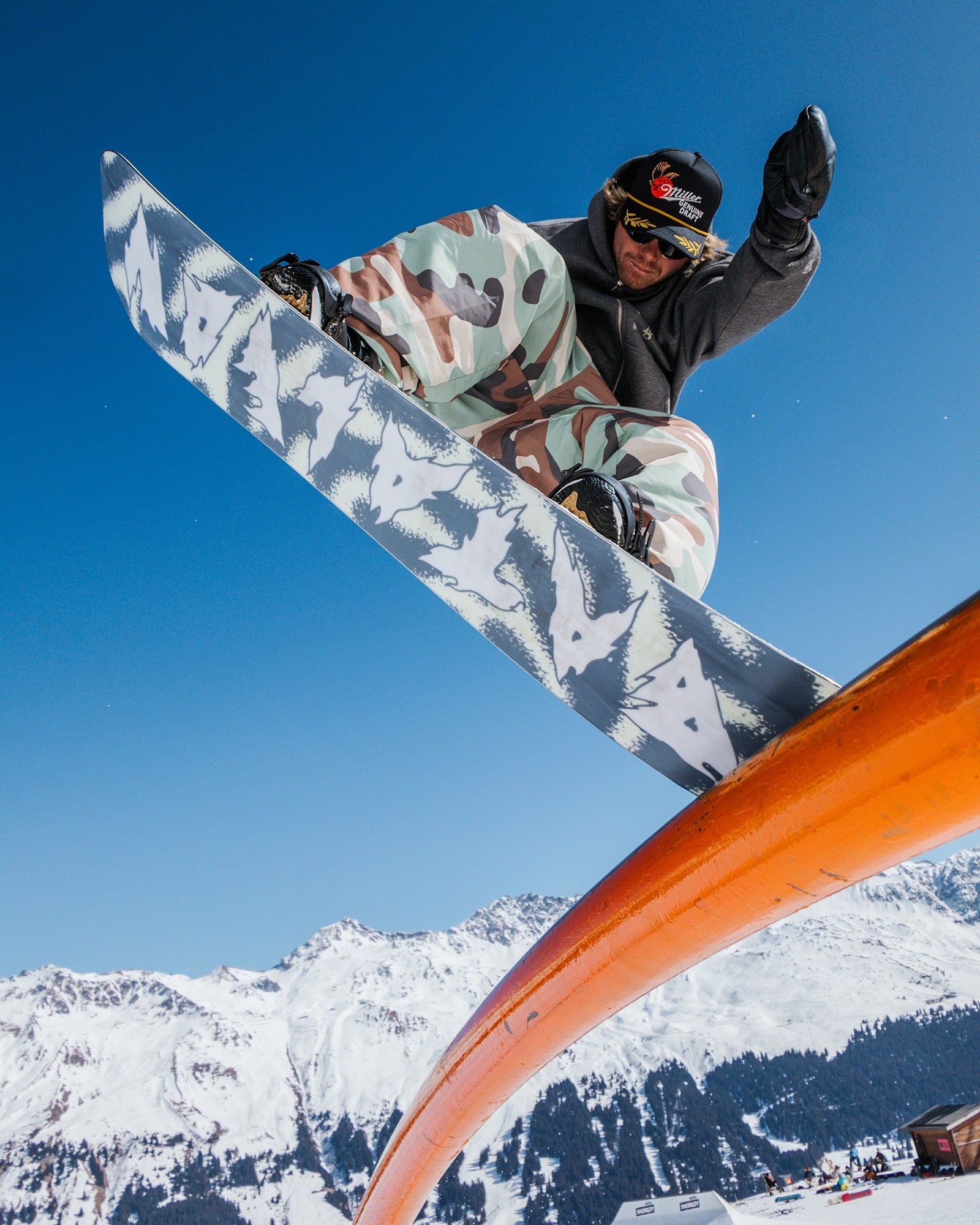 Disaster Snowboard
