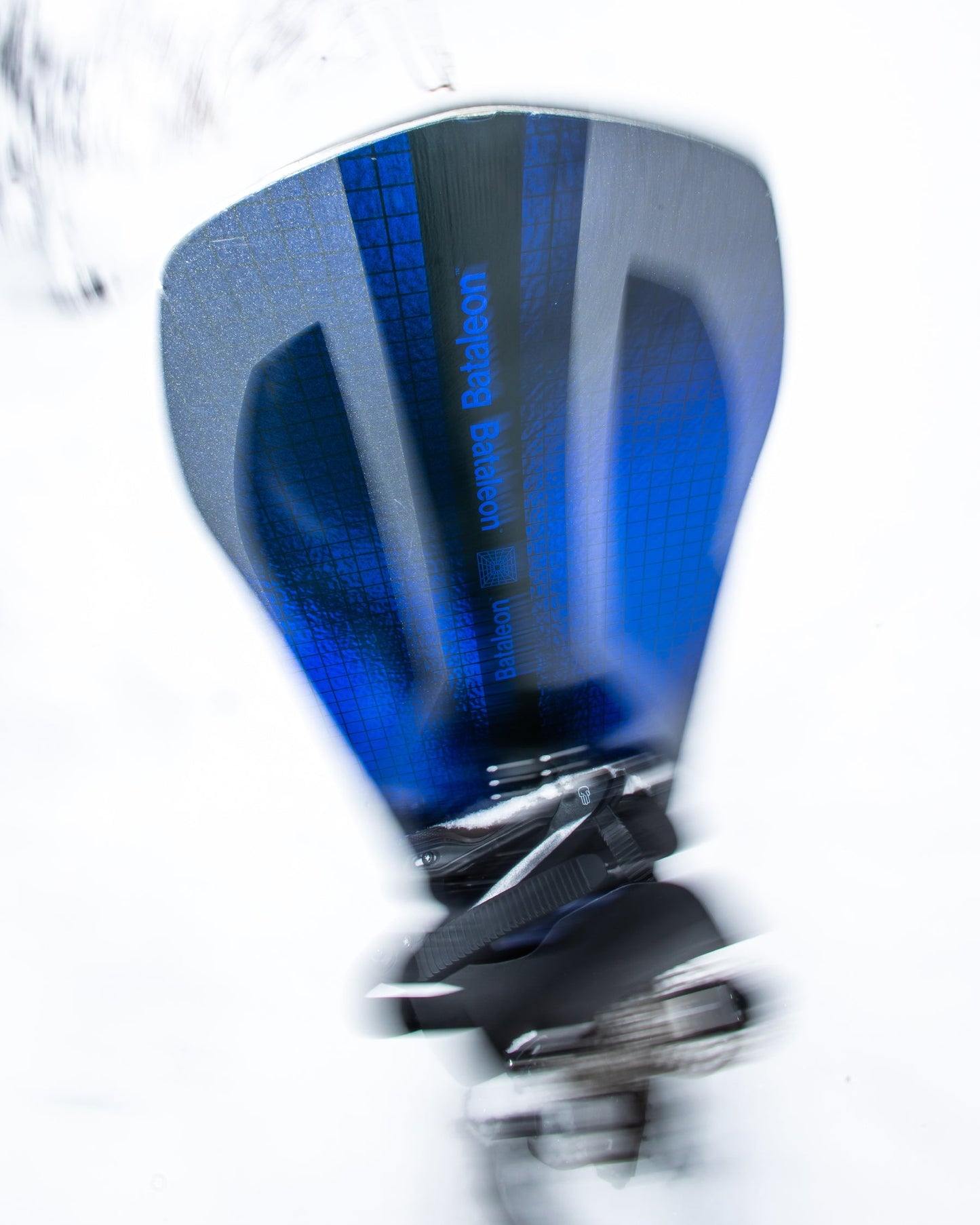 Bataleon men's snowboards 2025 in blue. Goliath 2025 | Bataleon Snowboards™ 2025.