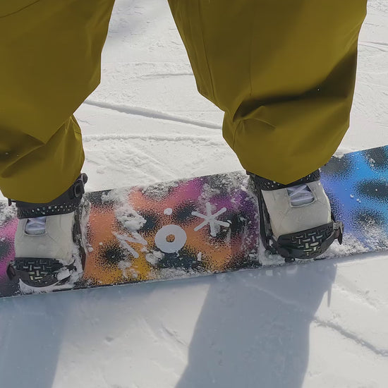 Men's snowboard sale in multicolor. FunKink 2025-Bataleon-Snowboards™ 2025.