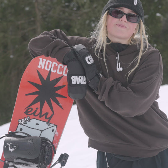 Bataleon women's snowboards in red and white. Moodboard 2025-Bataleon-Snowboards™ 2025.