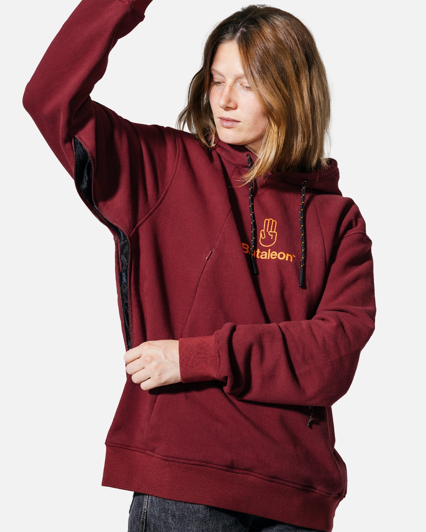 Bataleon snowproof delta hoodie 2023-2024 ruby wine apparel nine